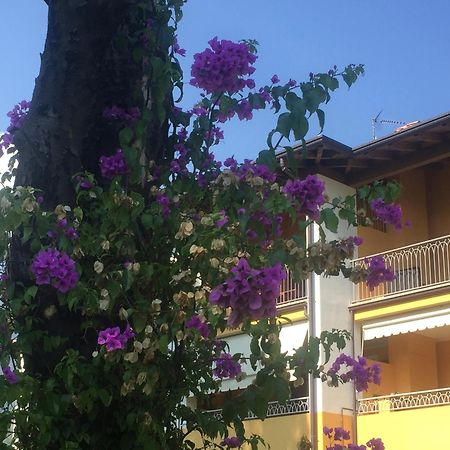 טוסקולנו מדרנו Casa Santi Il Silenzio Tra Lago E Montagna מראה חיצוני תמונה