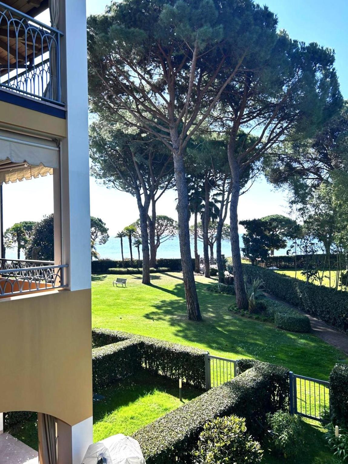 טוסקולנו מדרנו Casa Santi Il Silenzio Tra Lago E Montagna מראה חיצוני תמונה